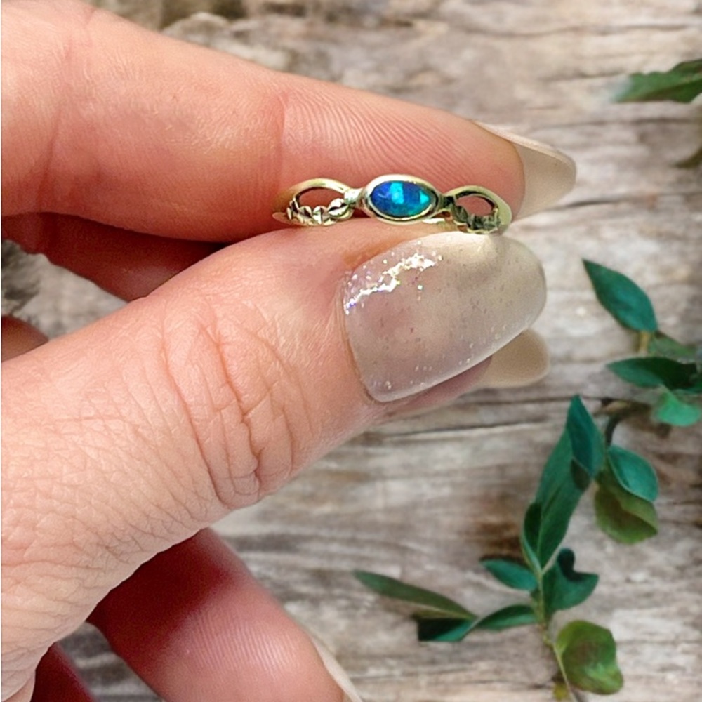 Elegant Blue and Gold Women's Ring natural black opal gold 10k - Picture 2 of 3